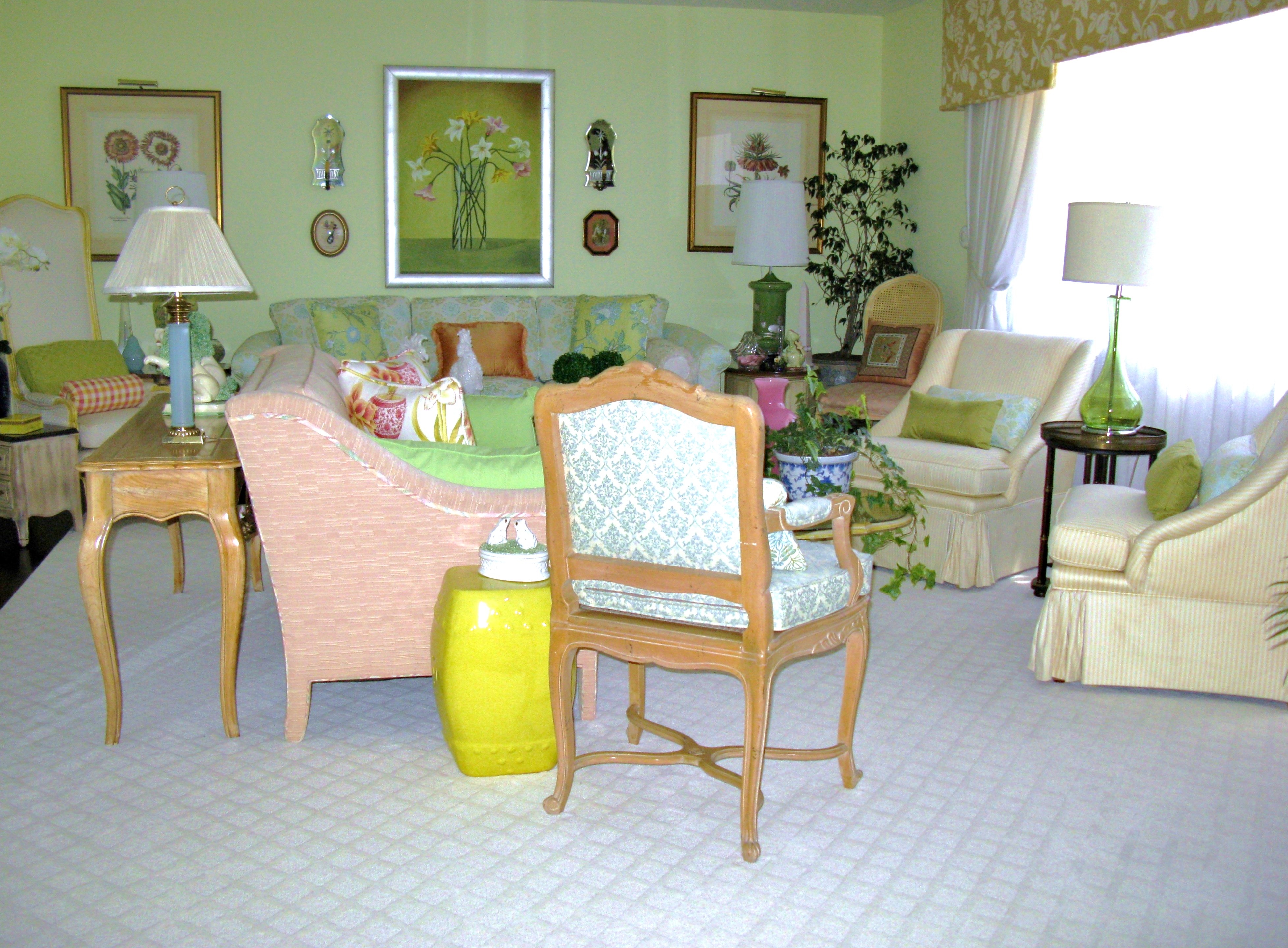 Traditional Living Room Design